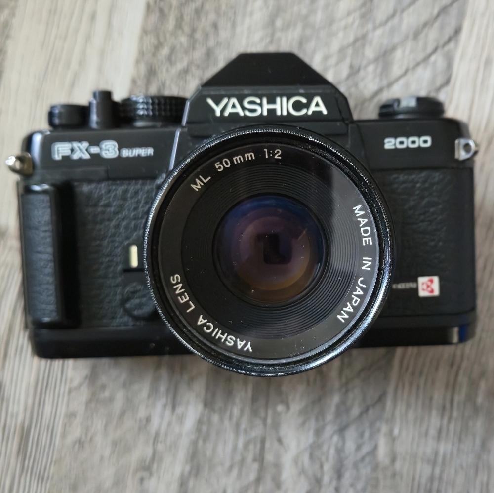 Yashmark Yashica FX-3 Super 2000 Camera ML 50mm 1:2 Lens Marumi Zoom Case Kit